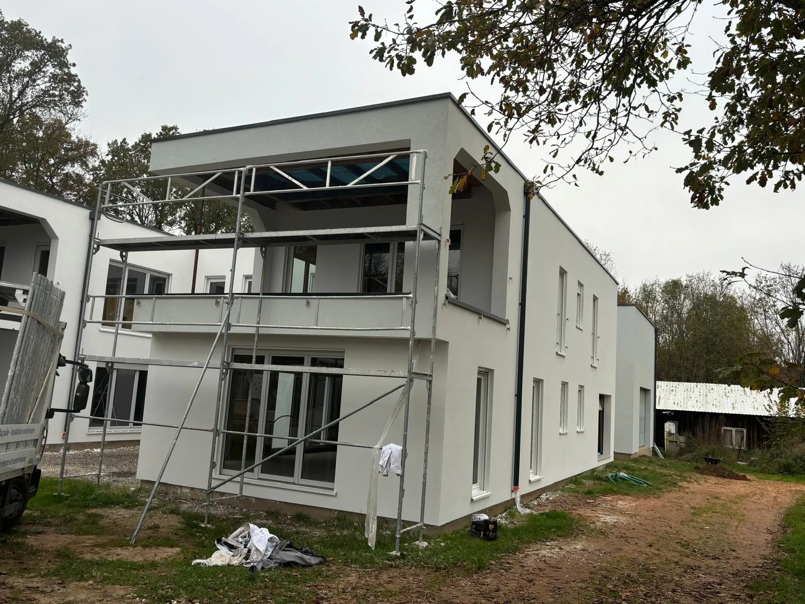 Chantier de rénovation de façade réalisé par ZF Fassaden
